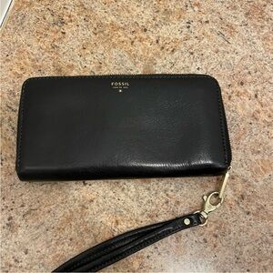 Fossil Wristlet Wallet